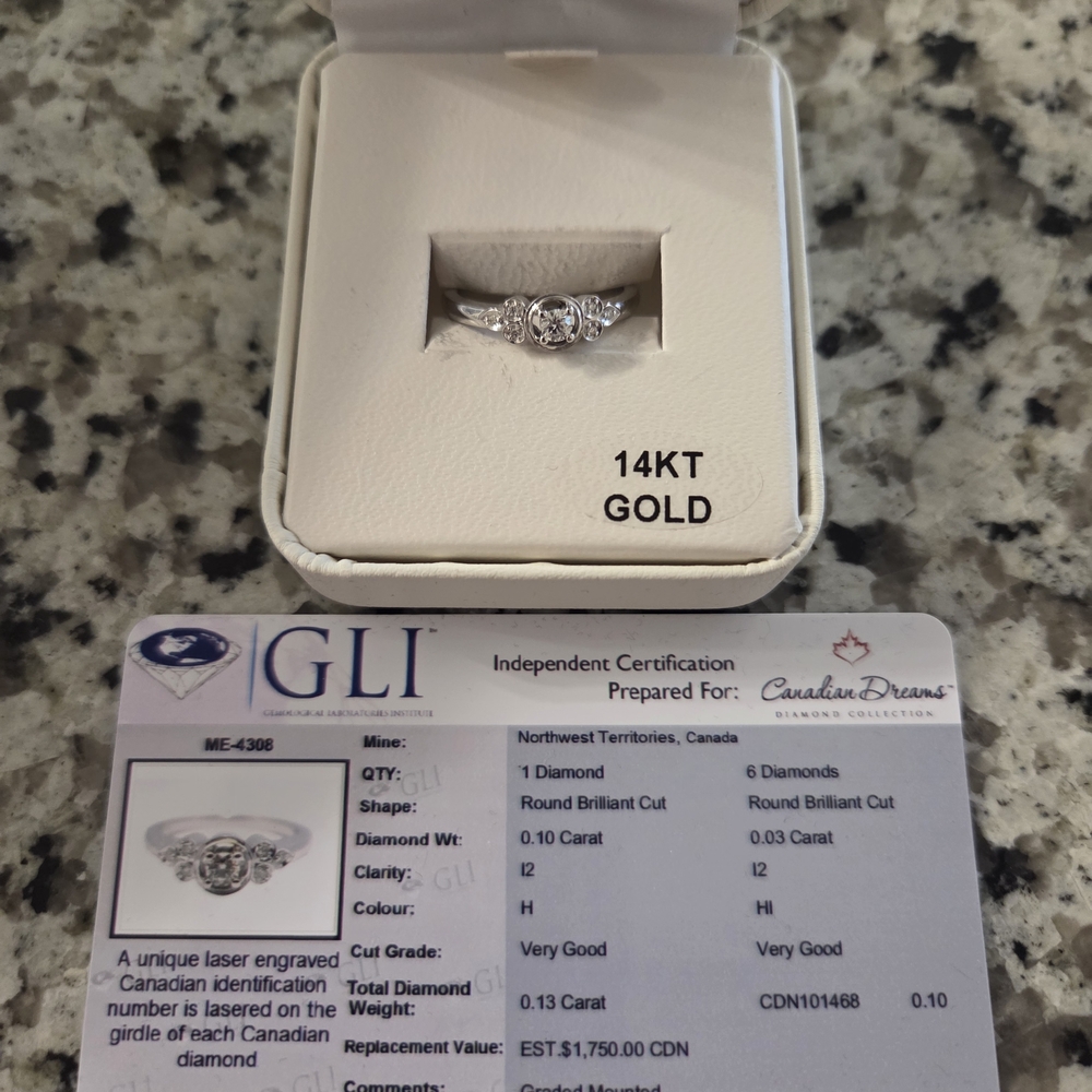 14KT Gold Diamond Ring